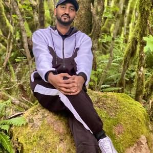 Meet your Posher, Amro